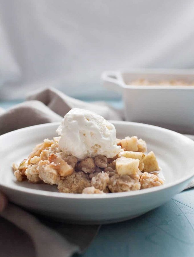 This fall apple crisp is an easy dessert that is perfect for any occasion this fall! Made with a mix of sweet and tart apples and topped with the perfect brown sugar oat crumble topping! It's best served warm with a scoop of ice cream but no matter how you eat it, it will be a crowd pleaser for sure.?