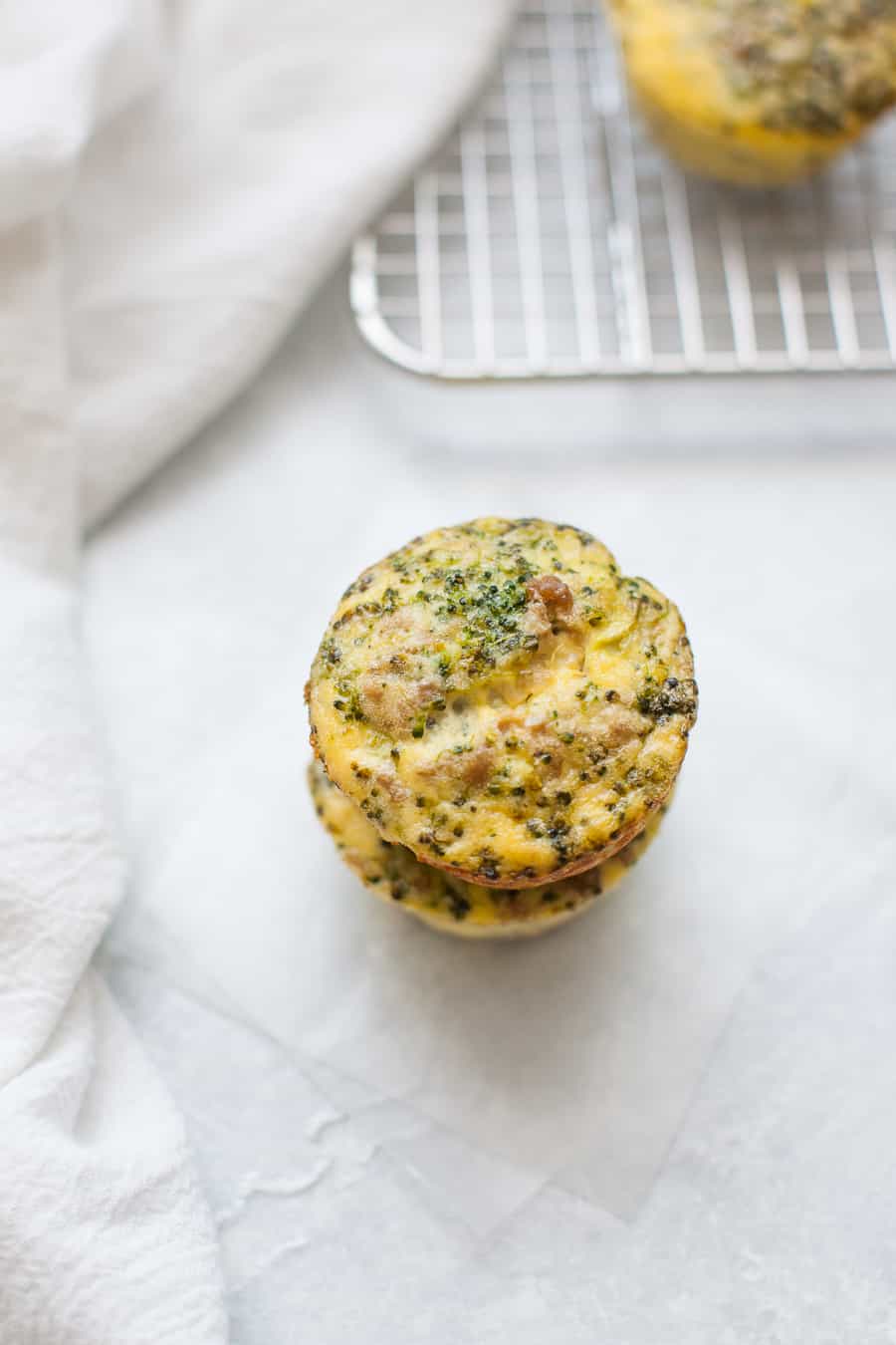 Looking for a make ahead breakfast that you can meal prep for this week? These Turkey Broccoli Egg Frittata Muffins are the solution. Packed with flavor and protein, these muffins are so quick to make ahead and have ready to go.?