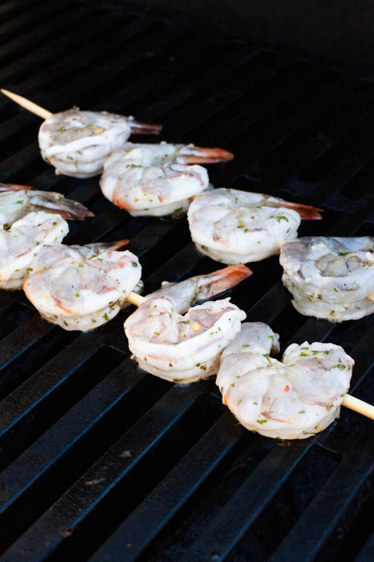 raw shrimp on the grill