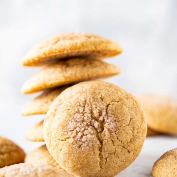 A stack of crackled cinnamon cookies.